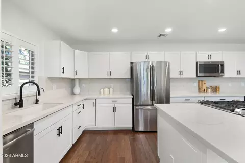 Kitchen - 3739 E Fairmount Ave, Phoenix, AZ 85018 photo 1 of 6