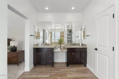 Entry Way - 3739 E Fairmount Ave, Phoenix, AZ 85018 photo 1 of 2