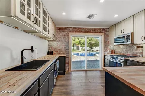 8001 N 14th Ave, Phoenix, AZ 85021 photo 8
