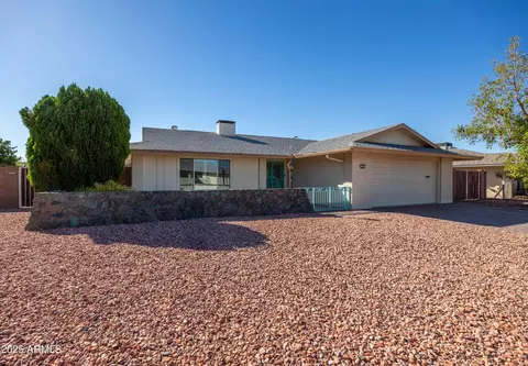 13825 N Kaanapali Dr, Sun City, AZ 85351