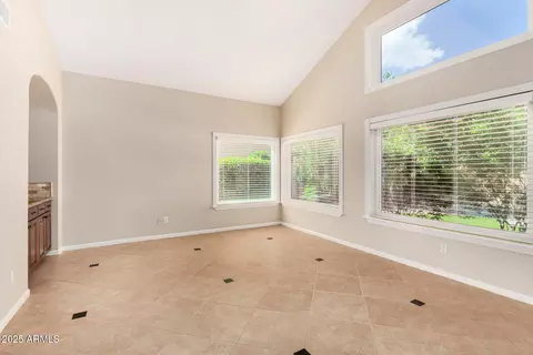 Living - 3346 E Tanglewood Dr, Phoenix, AZ 85048 photo 1 of 3