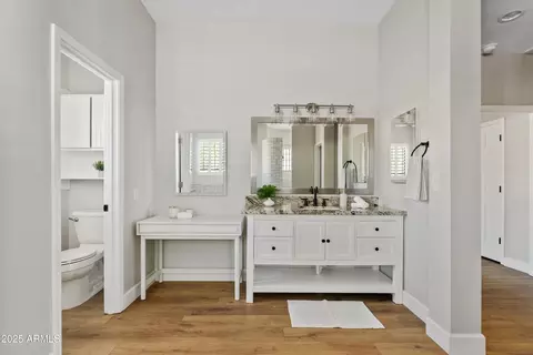 Bath - 1831 E Linda Ln, Gilbert, AZ 85234 photo 3 of 4