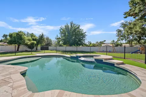 Exterior - 1831 E Linda Ln, Gilbert, AZ 85234 photo 5 of 9