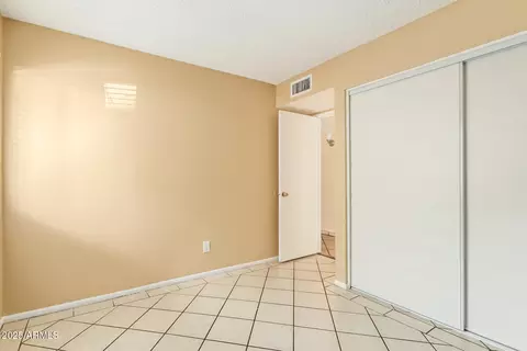 Bedroom - 8010 W Westview Dr, Phoenix, AZ 85033 photo 1 of 2