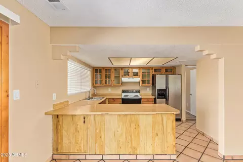 Kitchen - 8010 W Westview Dr, Phoenix, AZ 85033 photo 1 of 3