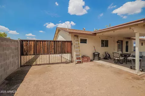 Exterior - 17809 N 34th Ave, Phoenix, AZ 85053 photo 4 of 5