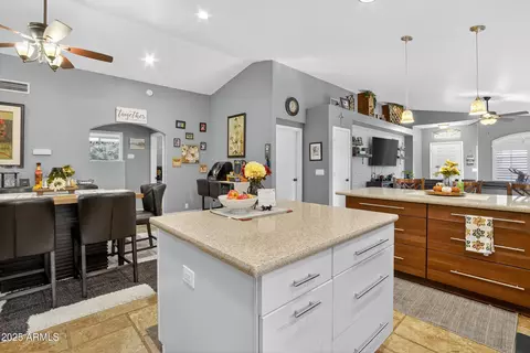 Kitchen - 3930 E Agave Rd, Phoenix, AZ 85044 photo 5 of 7