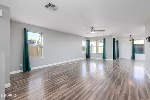 Living - 3273 S Chaparral Rd, Apache Junction, AZ 85119 photo 1 of 8