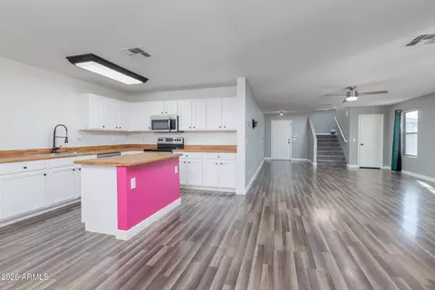 Kitchen - 3273 S Chaparral Rd, Apache Junction, AZ 85119 photo 3 of 3