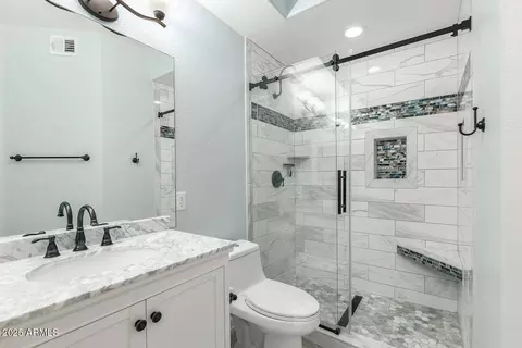 Bath - 45 E 9th Pl #80, Mesa, AZ 85201 photo 1 of 6
