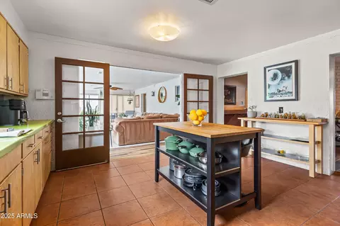 Kitchen - 4308 E Montecito Ave, Phoenix, AZ 85018 photo 4 of 4