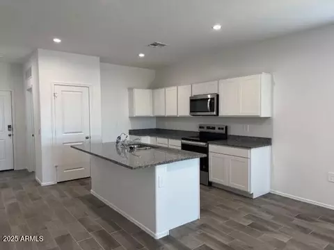 1011 N 13th Pl, Coolidge, AZ 85128 photo 3