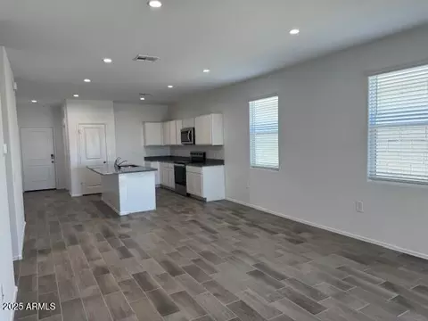 1011 N 13th Pl, Coolidge, AZ 85128 photo 5