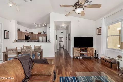 Entry Way - 1314 S Owl Dr, Gilbert, AZ 85296 photo 3 of 5