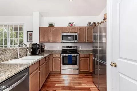 Kitchen - 1314 S Owl Dr, Gilbert, AZ 85296 photo 1 of 3