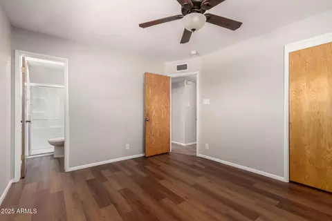Bedroom - 401 W Vineyard Rd, Phoenix, AZ 85041 photo 1 of 2