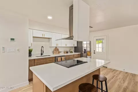 Kitchen - 433 N 111th Pl, Mesa, AZ 85207 photo 1 of 3