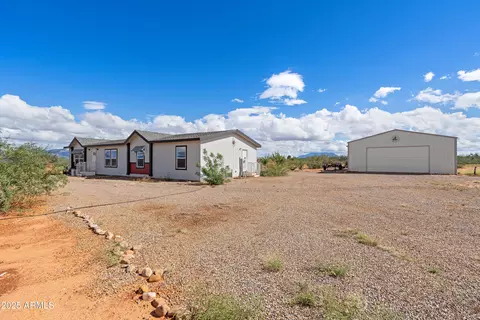 5627 E Ranch Rd, Hereford, AZ 85615 photo 2