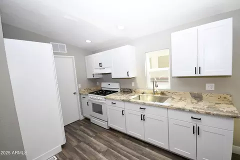 35358 2nd St, Wenden, AZ 85357 photo 4
