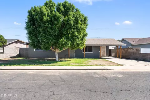 943 S Lazona Dr, Mesa, AZ 85204