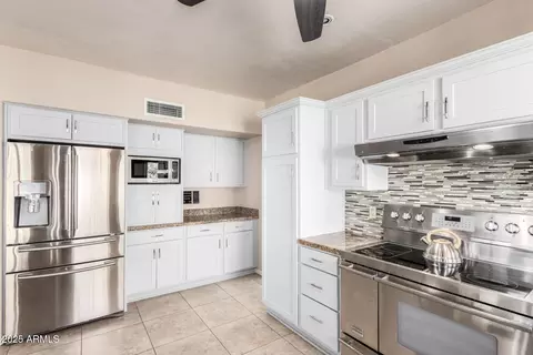 1706 E Brookwood Ct, Phoenix, AZ 85048 photo 17