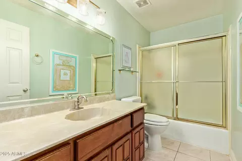 Bath - 1202 E Northshore Dr, Tempe, AZ 85283 photo 3 of 3