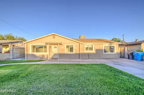 2511 N 48th Dr, Phoenix, AZ 85035