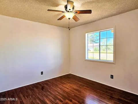 Bedroom - 5534 E Madalein Dr, Hereford, AZ 85615 photo 3 of 4