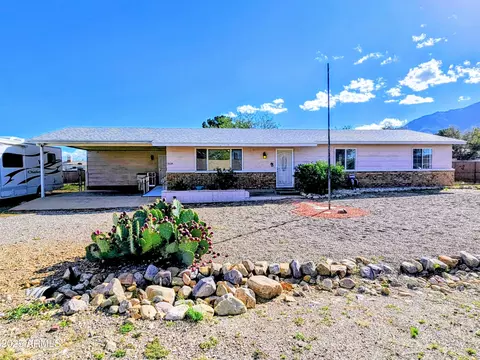 5534 E Madalein Dr, Hereford, AZ 85615