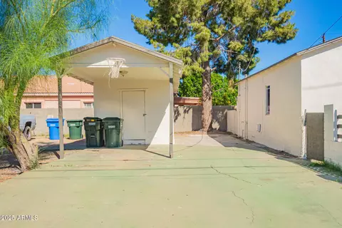Exterior - 1010 E Chipman Rd, Phoenix, AZ 85040 photo 3 of 4