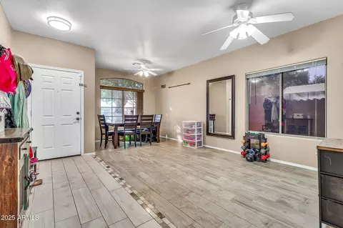 Entry Way - 8440 Edgewood Ave, Mesa, AZ 85208 photo 4 of 4