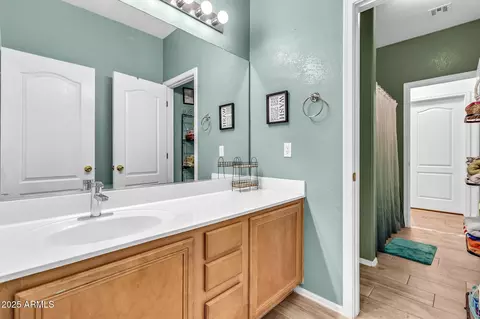 Bath - 8440 Edgewood Ave, Mesa, AZ 85208 photo 1 of 4