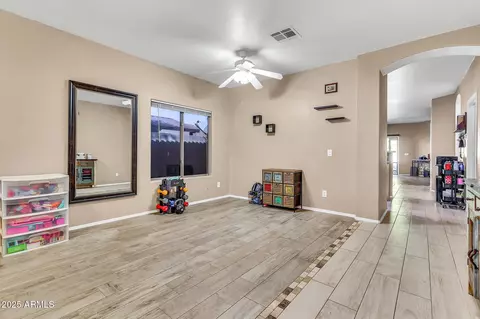 Entry Way - 8440 Edgewood Ave, Mesa, AZ 85208 photo 2 of 4