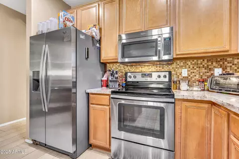 Kitchen - 8440 Edgewood Ave, Mesa, AZ 85208 photo 2 of 4