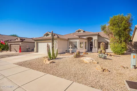 6414 W Briles Rd, Phoenix, AZ 85083