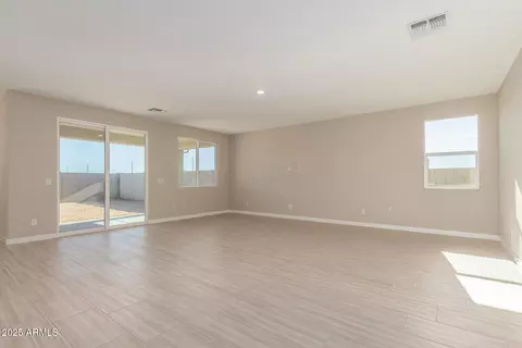 Living - 1269 E Ridgerock Loop, Casa Grande, AZ 85122 photo 1 of 2
