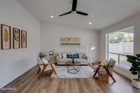 544 E Morrow Dr, Phoenix, AZ 85024 photo 8
