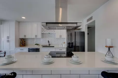 544 E Morrow Dr, Phoenix, AZ 85024 photo 12