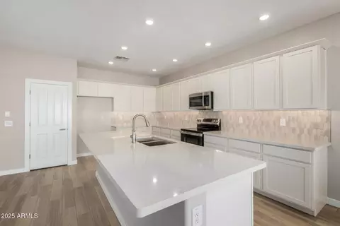 Entry Way - 1285 E Ridgerock Loop, Casa Grande, AZ 85122 photo 1 of 2