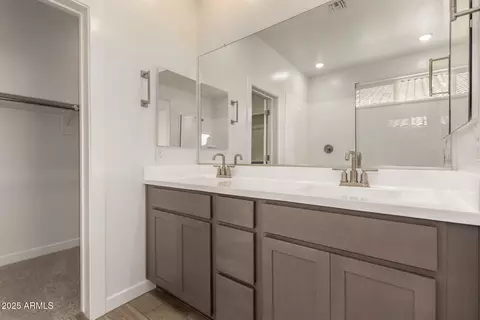 Bath - 1285 E Ridgerock Loop, Casa Grande, AZ 85122 photo 1 of 2