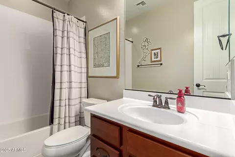 Bath - 4278 E Mesquite St, Gilbert, AZ 85296 photo 6 of 6