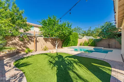 Exterior - 4278 E Mesquite St, Gilbert, AZ 85296 photo 6 of 12