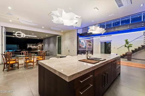 Kitchen - 341 E Monte Vista Rd, Phoenix, AZ 85004 photo 4 of 11