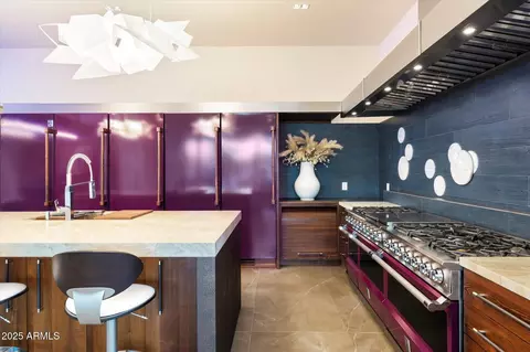Kitchen - 341 E Monte Vista Rd, Phoenix, AZ 85004 photo 2 of 11