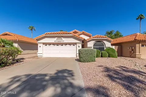 8906 E Windrose Dr, Scottsdale, AZ 85260