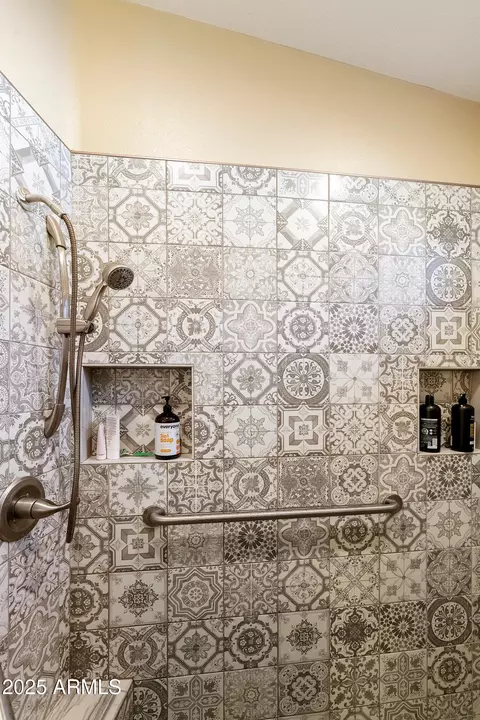Bath - 4727 E Azalea Dr, Gilbert, AZ 85298 photo 3 of 3