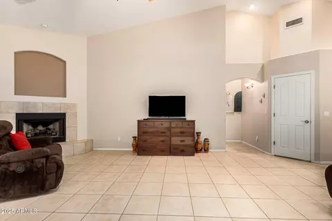 Living - 1939 E Primrose Path, Phoenix, AZ 85086 photo 2 of 3