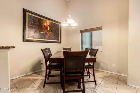 Dining - 1939 E Primrose Path, Phoenix, AZ 85086 photo 1 of 2