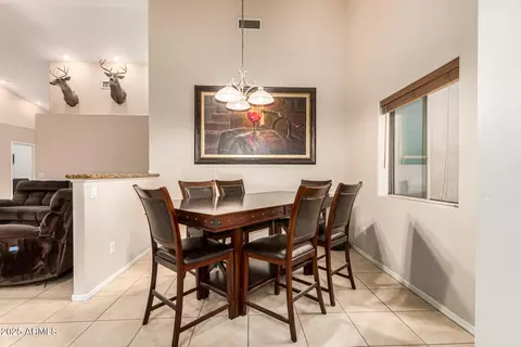 Dining - 1939 E Primrose Path, Phoenix, AZ 85086 photo 2 of 2