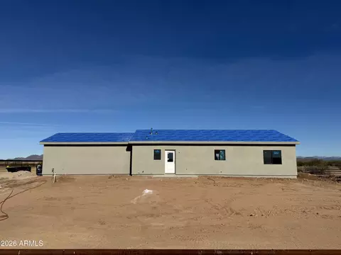 47530 W Ray St, Aguila, AZ 85320